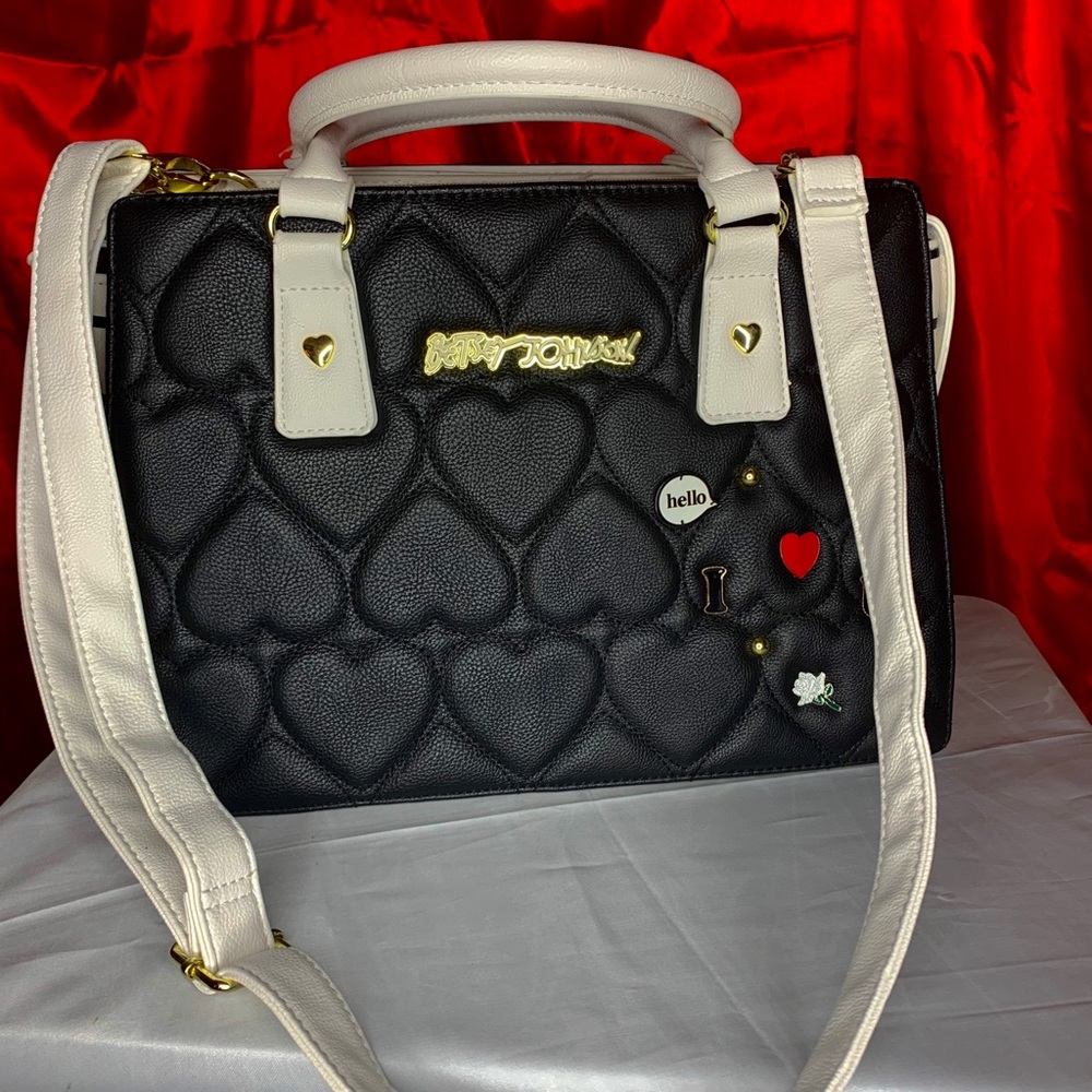 Eloquent Tulip Valley Strapped Purse